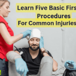A persong getting first aid for head ijury (5 basic first aid procedures for common injuries)
