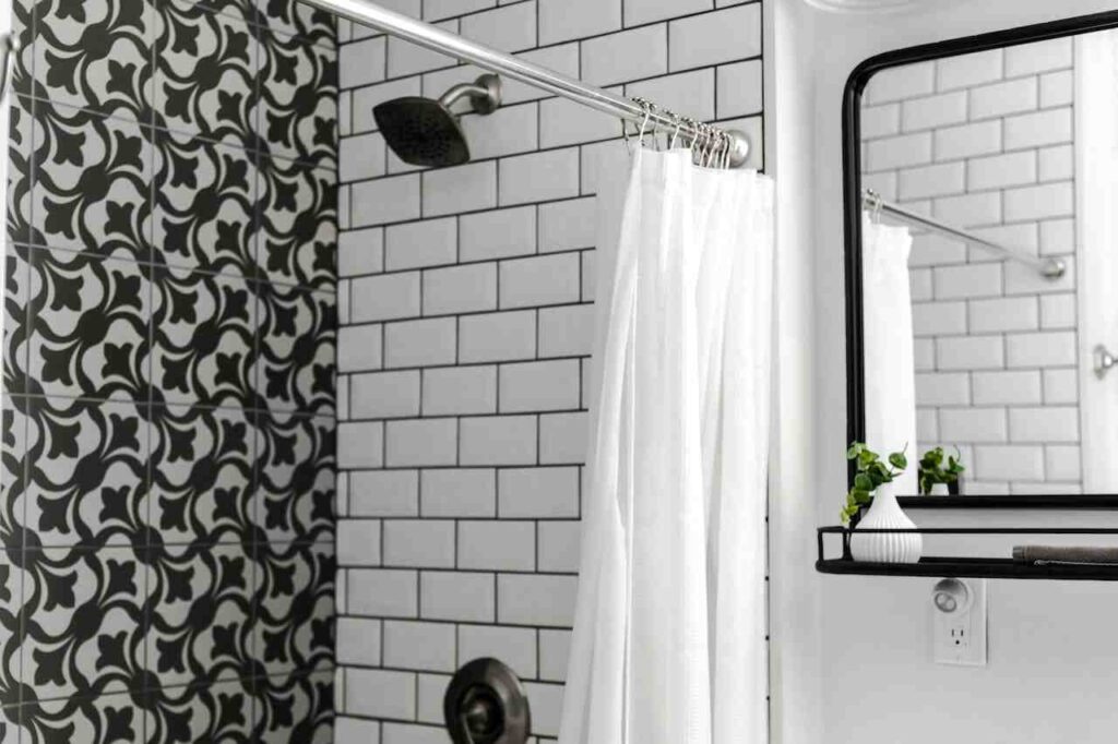 How High to Hang a Shower Curtain Rod - Expert Guide