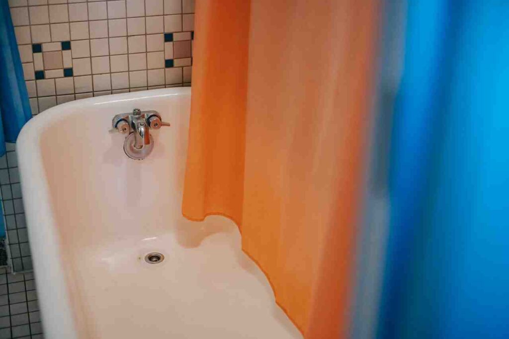 How High to Hang a Shower Curtain Rod